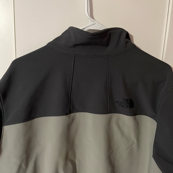 Mens Large Two-Toned Grey “The North Face” Jacket - Picture 14 of 14